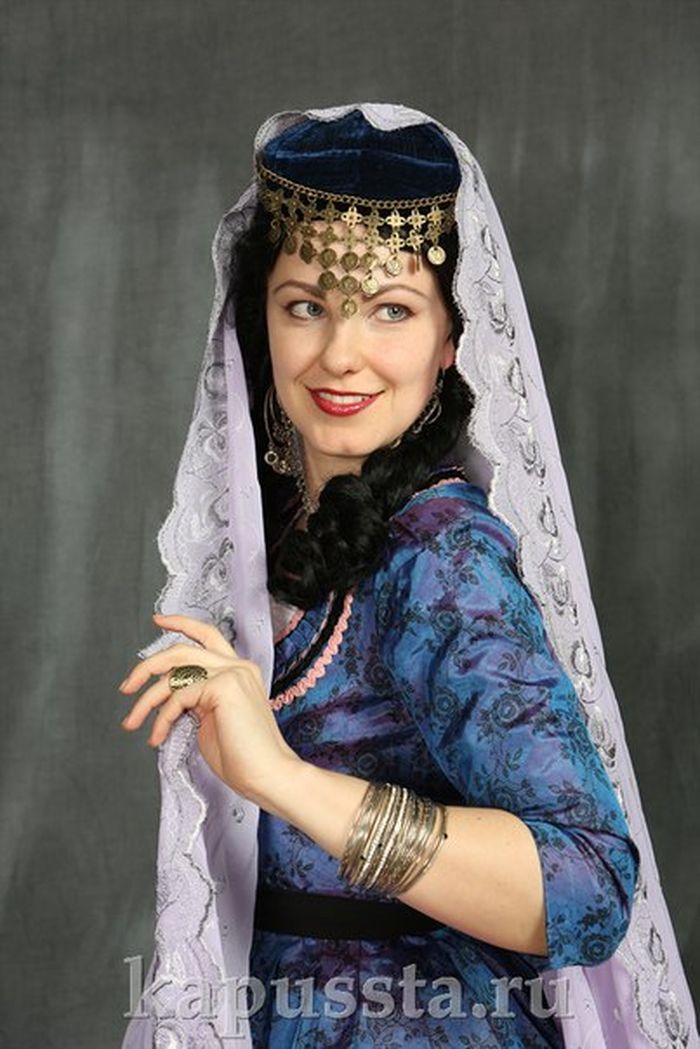 Грузинский женский костюм